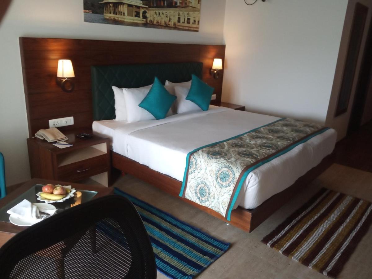 Bamboo Saa Resort & Spa - Udajpur Zewnętrze zdjęcie